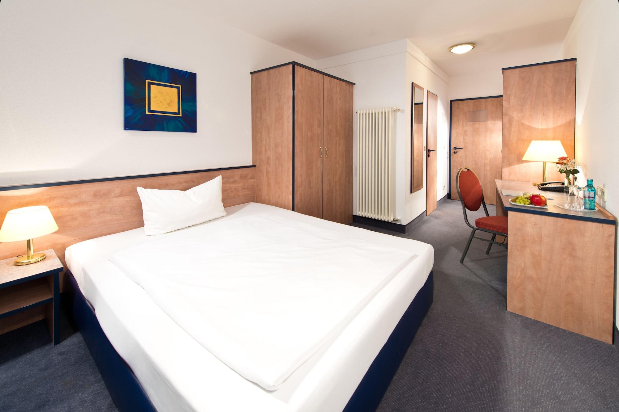 Achat Hotel Monheim Am Rhein Екстер'єр фото